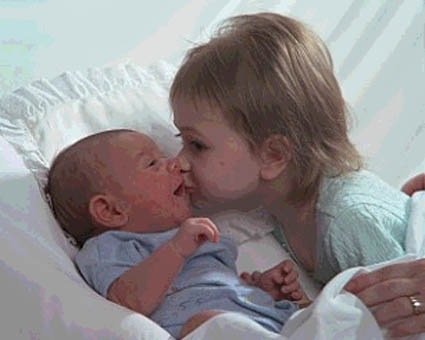 ahhkiss.jpg